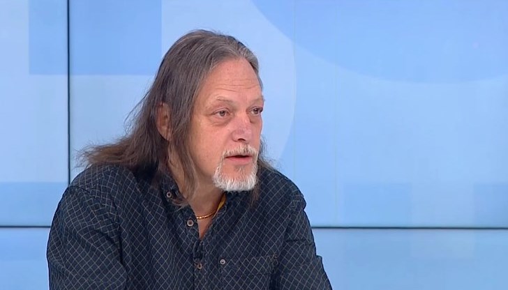 Експертът определи референдумите като популистки ход Експертът определи референдумите като популистки ход