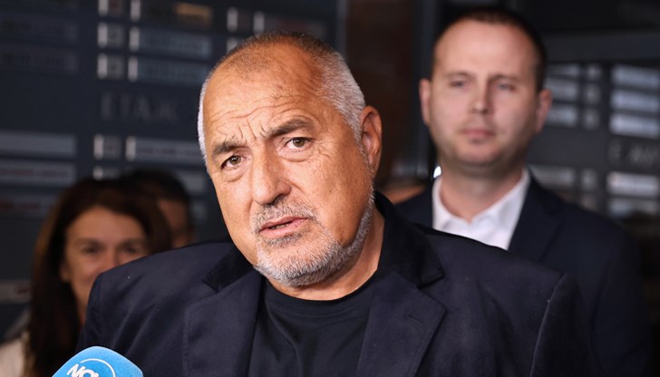 Мислите ли, че ми е приятно да гледам Гуцанов с Митрофанова? Мислите ли, че ми е приятно да гледам Гуцанов с Митрофанова?