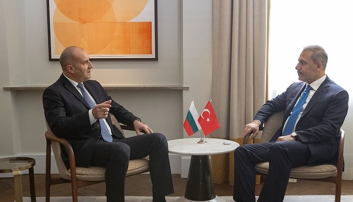 Президентът и Хакан Фидан обсъдиха възможностите за разширяване на партньорството между двете държави Президентът и Хакан Фидан обсъдиха възможностите за разширяване на партньорството между двете държави