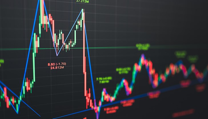 Раздутите текущи разходи поставят под въпрос фискалната стабилност на страната