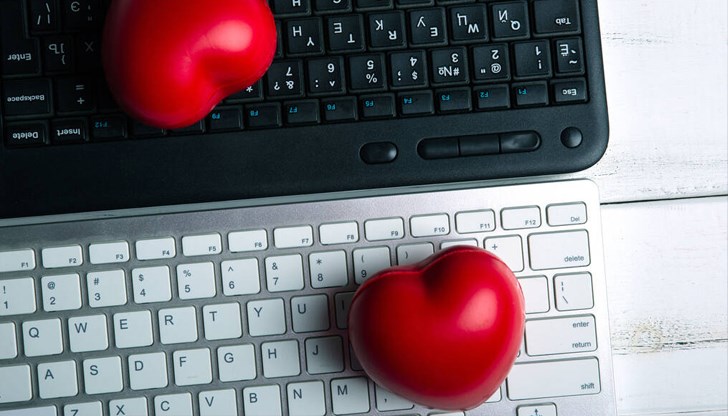 Над 600 000 души прекарват средно по два часа на ден в разговори с виртуални гаджета