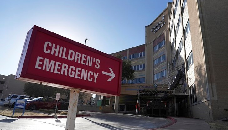 Неваксинирано дете почина в Западен Тексас на фона на най-голямата епидемия от близо 30 години Неваксинирано дете почина в Западен Тексас на фона на най-голямата епидемия от близо 30 години