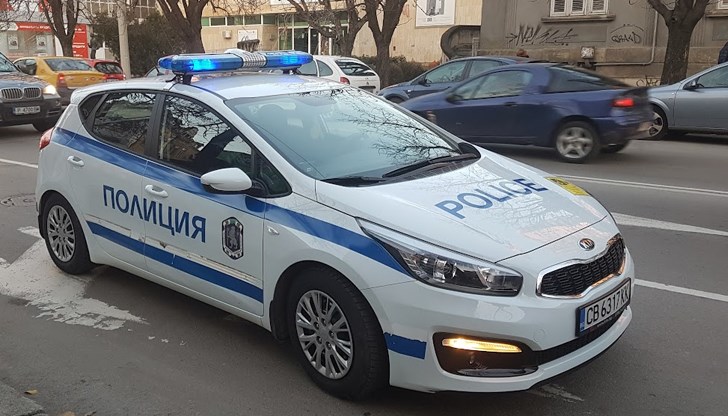 Иззети са метамфетамин, марихуана и средства за разпространение