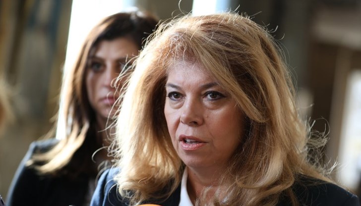 Вицепрезидентът критикува формата на срещата при Макрон