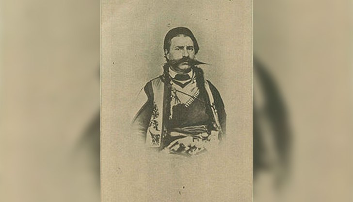 Историците Веселина Антонова и покойният Иво Жейнов са автори на изданието