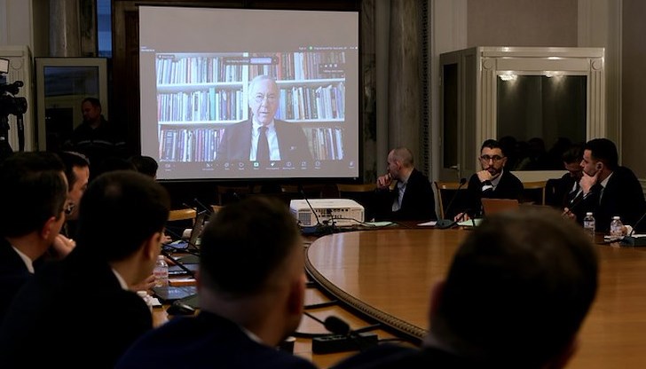 България рискува да загуби паричния си суверенитет България рискува да загуби паричния си суверенитет