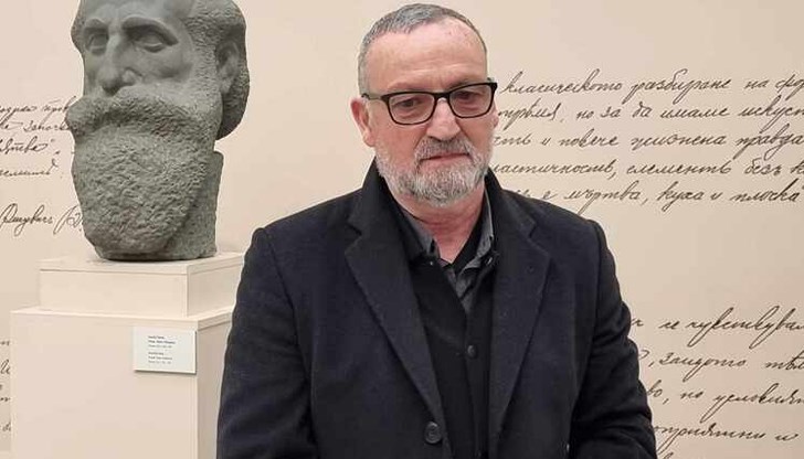 8000 лева и престижна статуетка за художника от Северозападна България