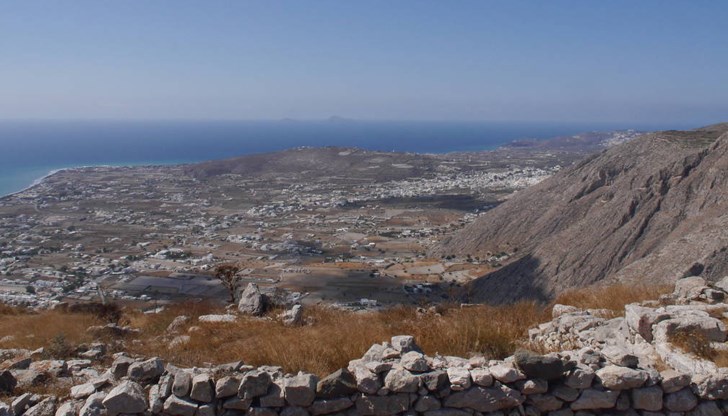 Препоръчва се училищата да останат затворени в понеделник