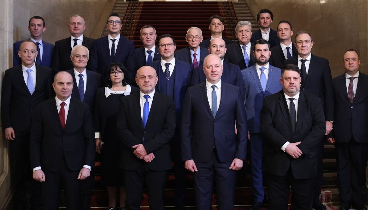 100 страници очертават приоритетите в икономиката, енергетиката и социалната политика