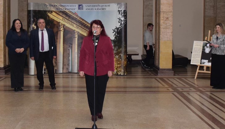 51 творби се състезаваха в конкурса за поезия и проза на университетската библиотека