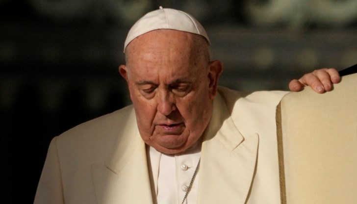 Състоянието на духовния водач остава сложно