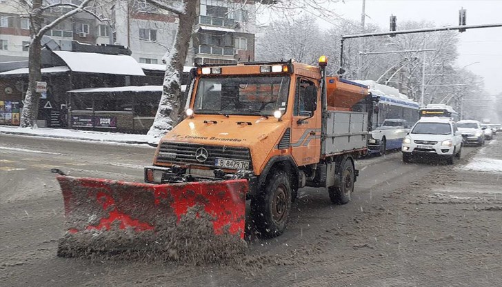 Община Варна проверява дали снегопочистващата техника е използвана ефективно