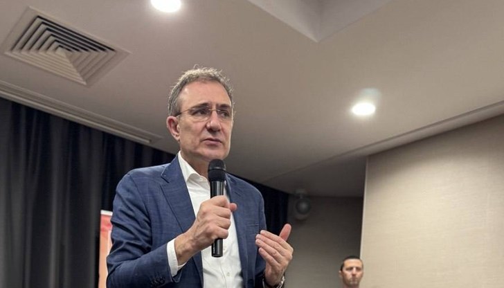 Социалният министър отказа да коментира промени в максималния осигурителен доход