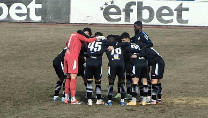 "Драконите" показаха характер и се върнаха от 0:2, Радослав Апостолов герой в 94-тата минута "Драконите" показаха характер и се върнаха от 0:2, Радослав Апостолов герой в 94-тата минута