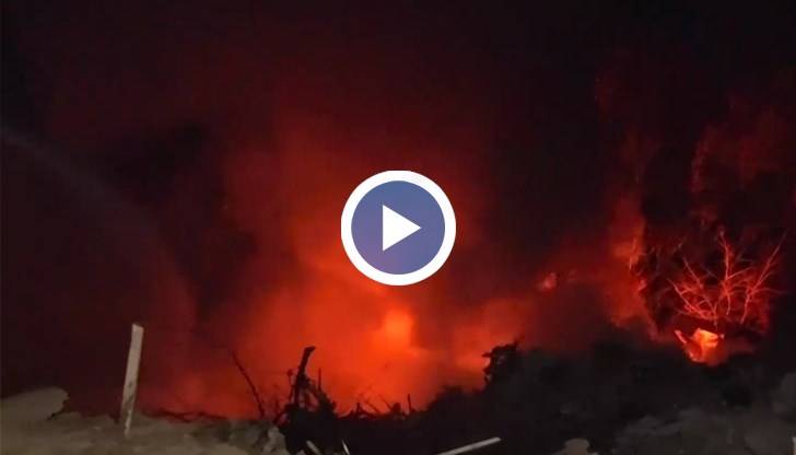 Горят пластмаси и гуми, властите следят въздуха