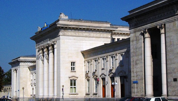 Количка, инструменти и портфейл с пари намерени до Централна гара в Русе