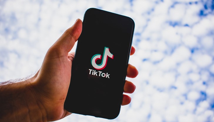 Черният пазар на TikTok устройства процъфтява след забраната