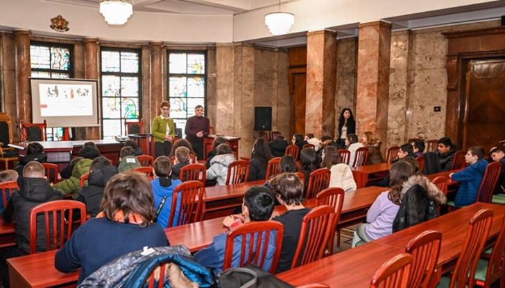 Ученици от ОУ "Ангел Кънчев" научиха за правата си в съда