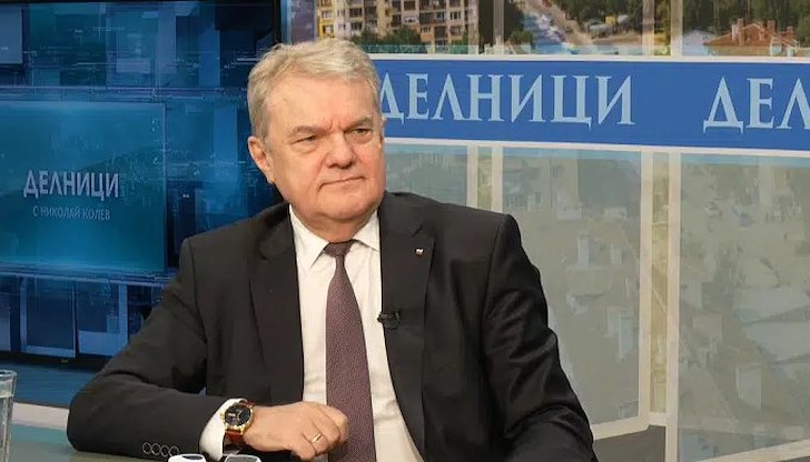 Политикът призова за анализ на опита на Полша и Румъния