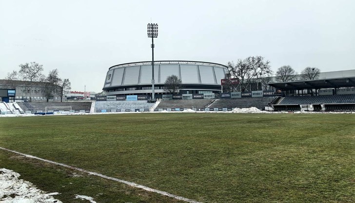 Двубоят започва в 15:30 часа тази събота на Градския стадион