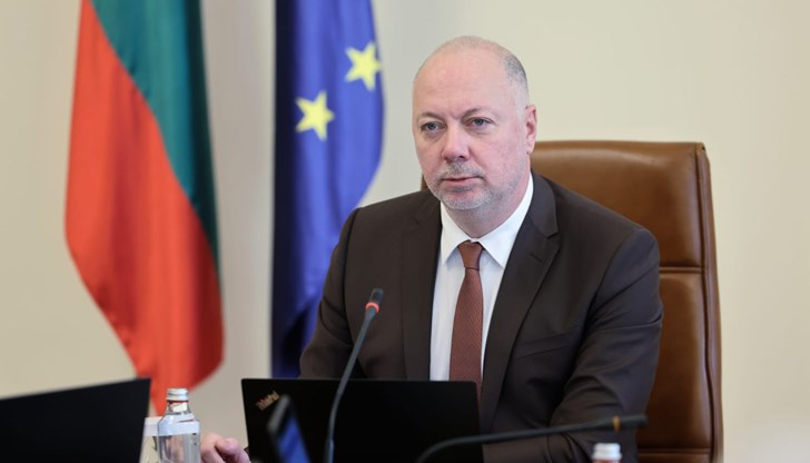 Росен Желязков ще се включи онлайн в разговорите с Еманюел Макрон