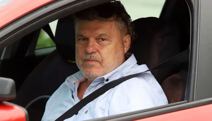 Автоинструкторите готвят протест срещу електронното следене Автоинструкторите готвят протест срещу електронното следене