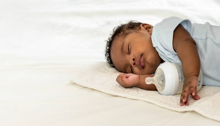 Бебето е чернокожо, докато тя и донорът на сперматозоиди са бели / снимката е илюстративна / Бебето е чернокожо, докато тя и донорът на сперматозоиди са бели / снимката е илюстративна /