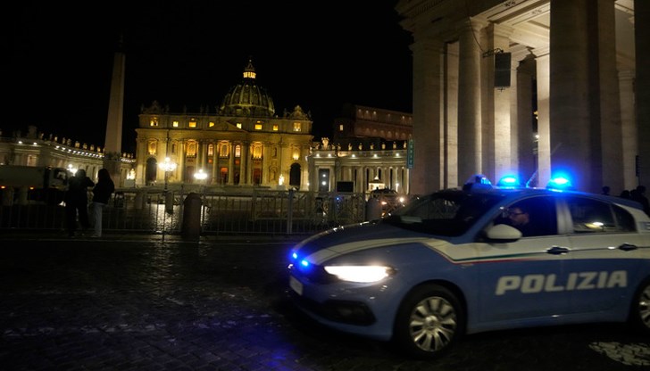 Престъпниците използвали бежански центрове в Италия Престъпниците използвали бежански центрове в Италия