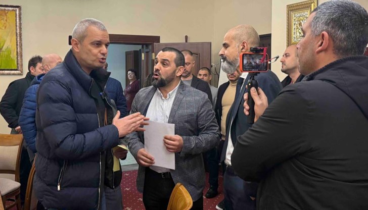 "Възраждане" настоява за оставката на Бранимир Коцев