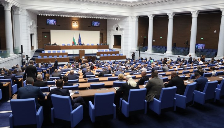 26 000 домакинства ще получат обезщетения за повече от денонощие без електричество