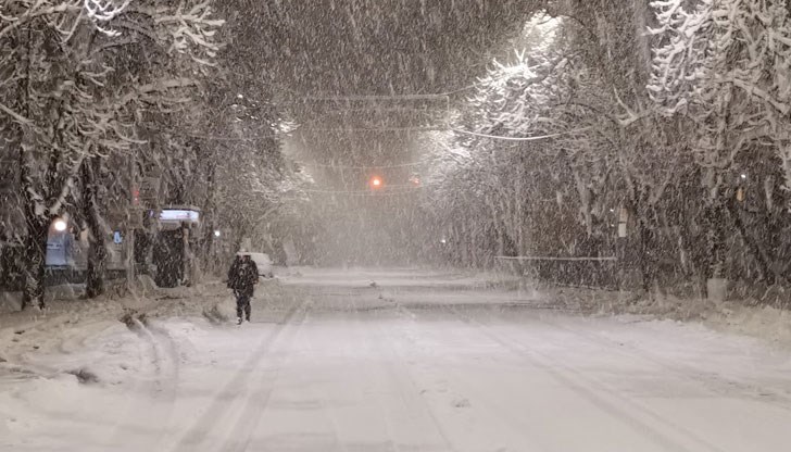 Обявиха оранжев код за опасно време в пет окръга от черноморския район
