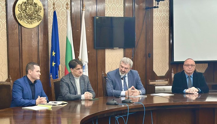 Подкрепата за културните институции в Русе бе тема на среща между кмета и министъра на културата