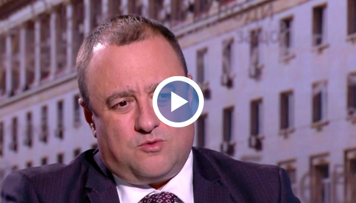 Министърът на регионалното развитие разкри колко средства са необходими за поддръжка на пътищата