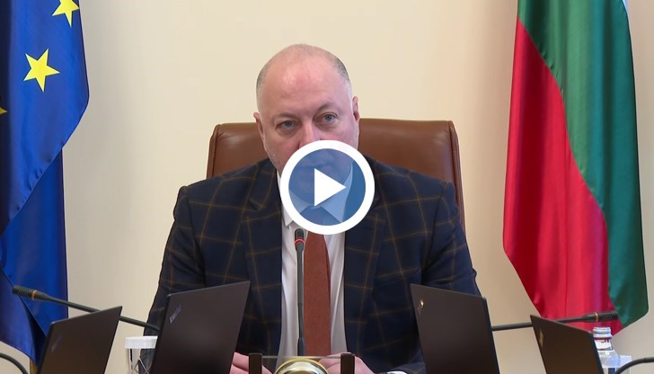 Има 6 милиарда лева неразплатени задължения от предишната година, заяви на брифинг премиерът