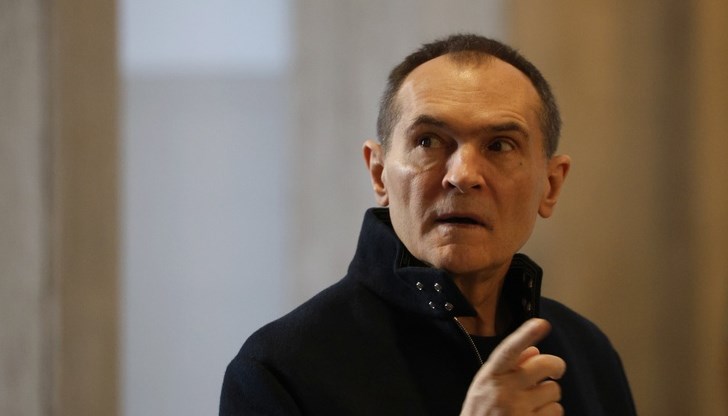 Бившият собственик е разочарован от феновете и е изгубил интерес към клуба