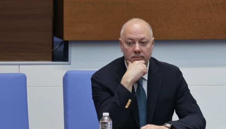 Военният договор с Киев остава на трупчета