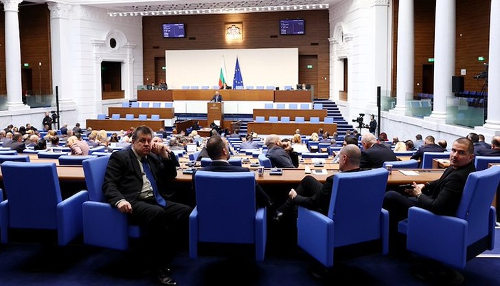 Декларацията настоява за дипломатическо решение на конфликта