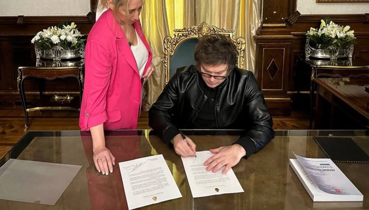 Хавиер Милей издаде указа за напускане на организацията в първия ден от новия си мандат на 20 януари Хавиер Милей издаде указа за напускане на организацията в първия ден от новия си мандат на 20 януари