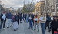 Протест срещу насилието над деца събра граждани пред Съдебната палата в София