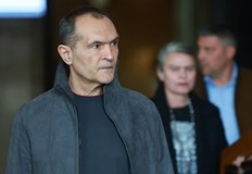 Съдът прецени че все още съществува опасност бизнесменът да се