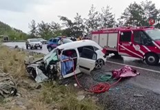 Сблъсък между автомобил и пътнически автобус отне живота на членове