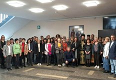 Дарението от Русенската митрополия беше осветено от епископ МакарийПрофесионалната гимназия