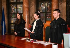 Ученици влязоха в ролите на съдии прокурори и свидетели с