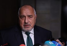 България ще влезе в Еврозоната със или без ДБНапрежението в