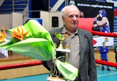 Спортна България се прощава с големия боксов треньорЛегендарният треньор по