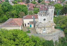 Посещенията ще бъдат възможни от 11 00 до 13 00 часа и