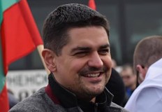 Лидерът на МЕЧ смята че Конституционният съд е трябвало да