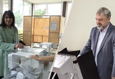 Общинската избирателна комисия разглежда сигнали за уронване на престижа на