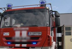 Пожарникарите в Русе на крак заради паднали дървета и пожариЕкипите