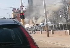 Запалените треви и боклуци са причинили лек дим в метростанция